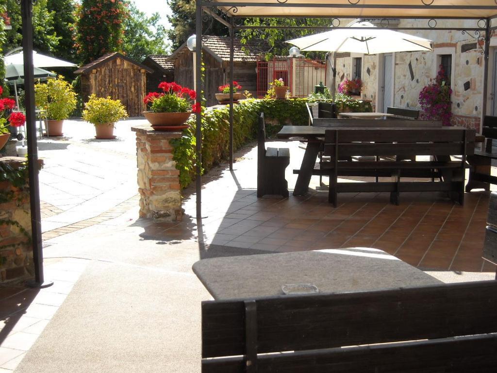 Grazzano Badoglio Albergotto Natalina المظهر الخارجي الصورة