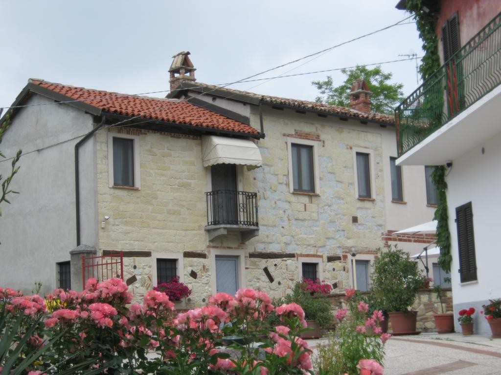 Grazzano Badoglio Albergotto Natalina المظهر الخارجي الصورة
